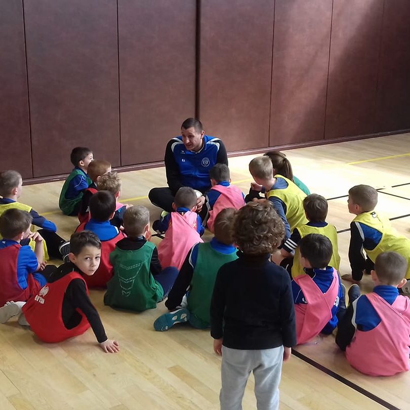 29662492_10213810343750342_7279722246444438421_o