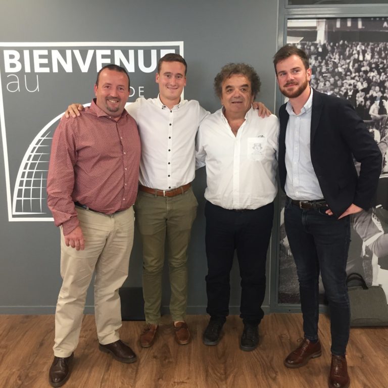 70930174-2C8B-4442-9251-4464B15D69A8