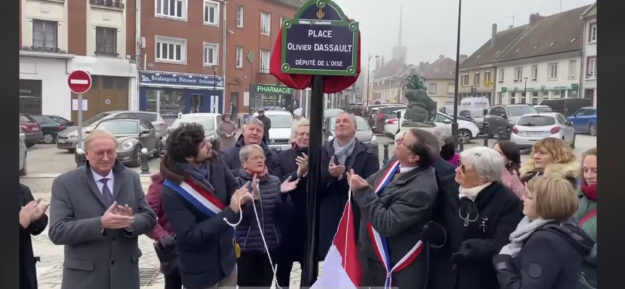 2E43F856-B1BB-4C0F-8E13-BABED4413F18