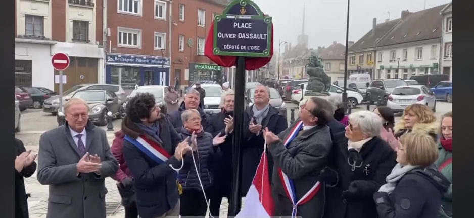 2E43F856-B1BB-4C0F-8E13-BABED4413F18